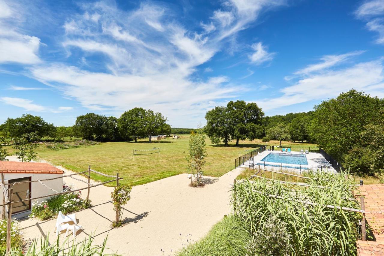 Domaine De L'Oiseliere Hotell Chauché Exteriör bild