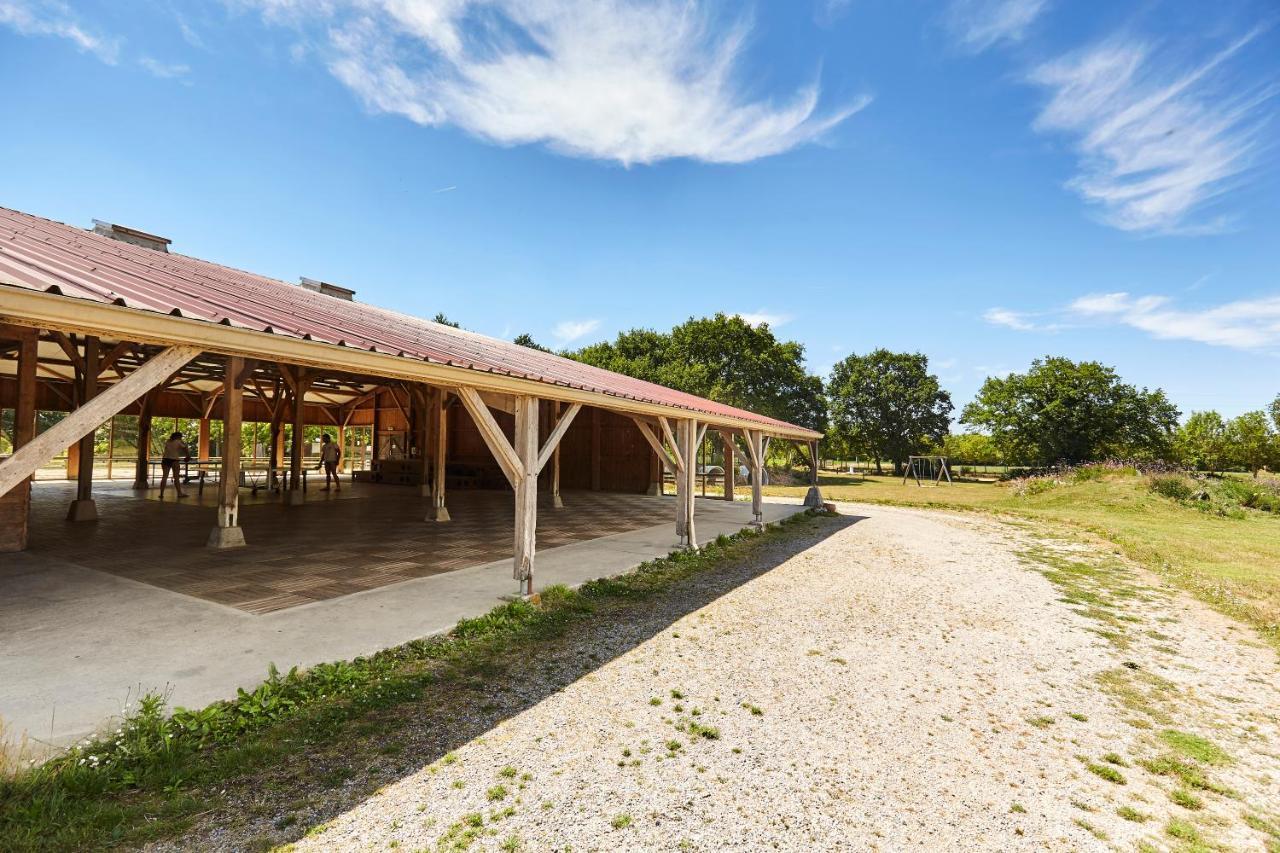 Domaine De L'Oiseliere Hotell Chauché Exteriör bild